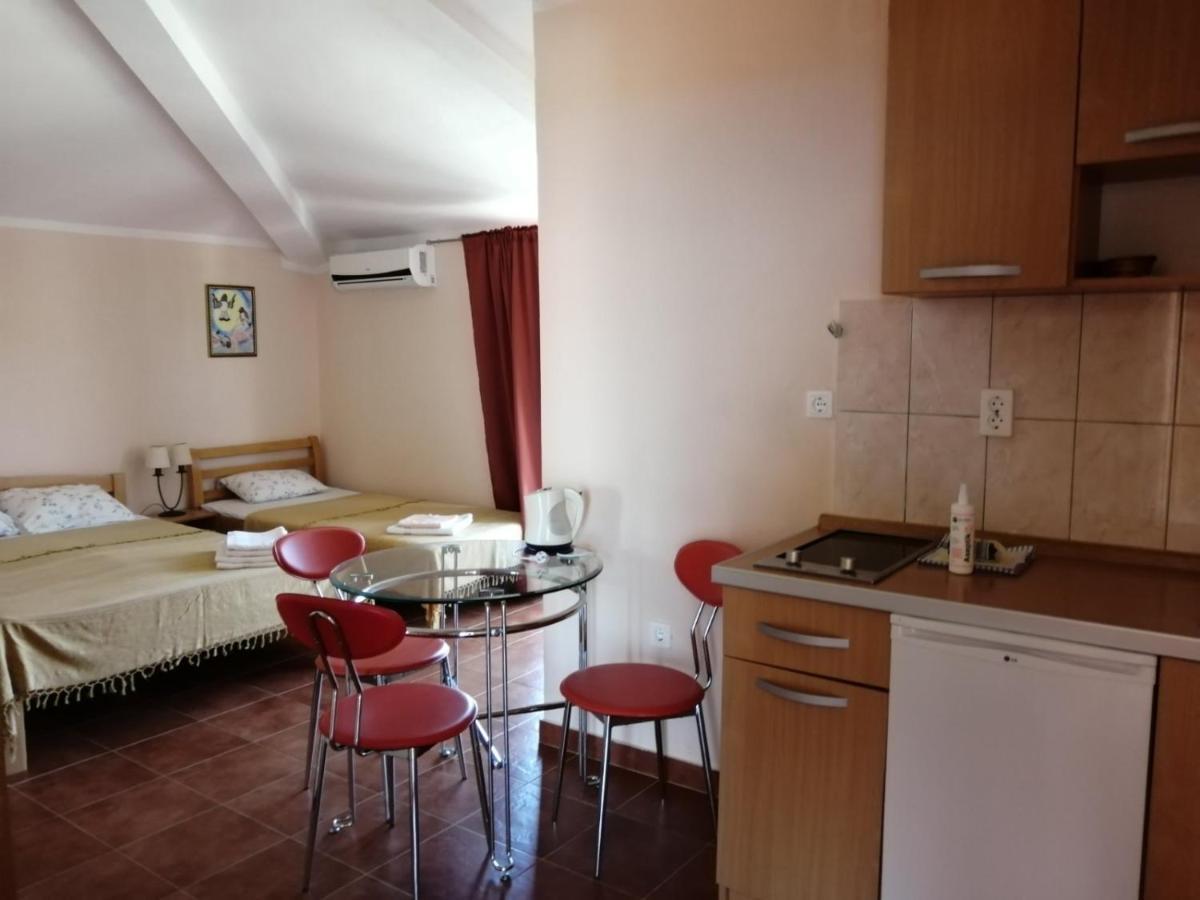 Apartments Adriatika Будва Экстерьер фото