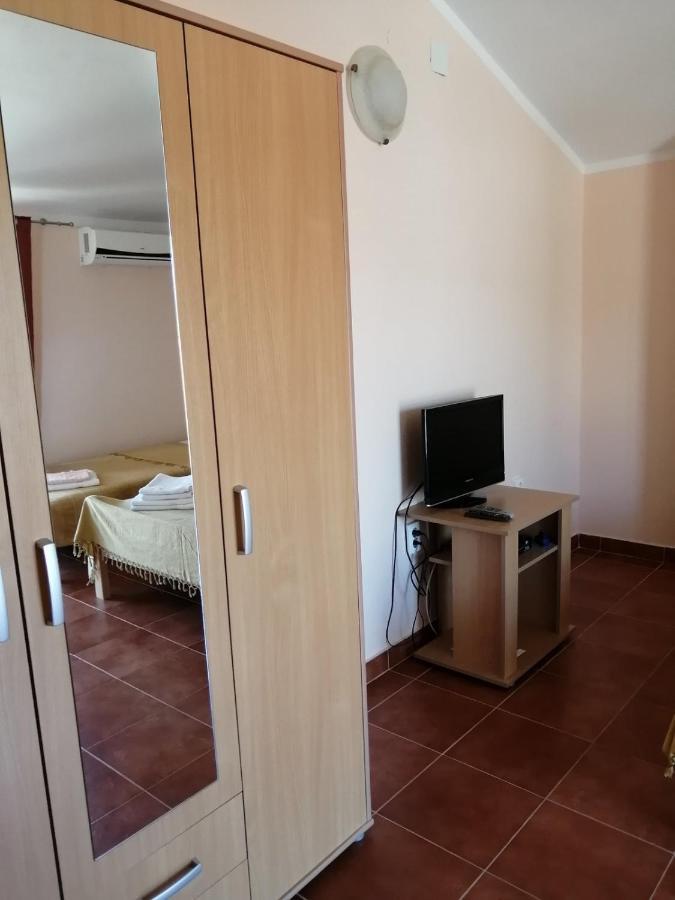 Apartments Adriatika Будва Экстерьер фото